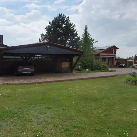 펜션 Wunderschoenes Ferienhaus In Mit Kleiner Terrasse